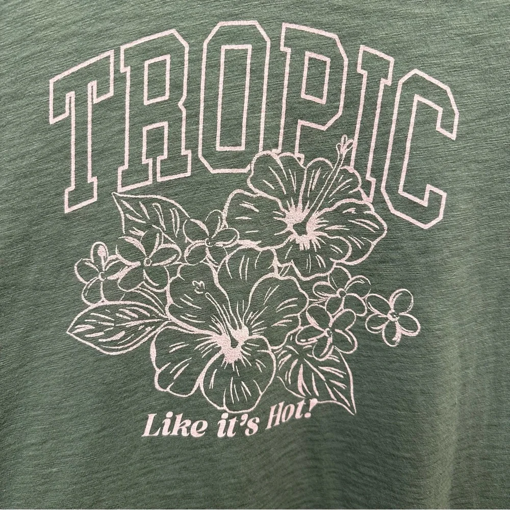 Old Navy Women’s EveryWear Printed Crew Neck T-Shirt - Picture 3 of 7